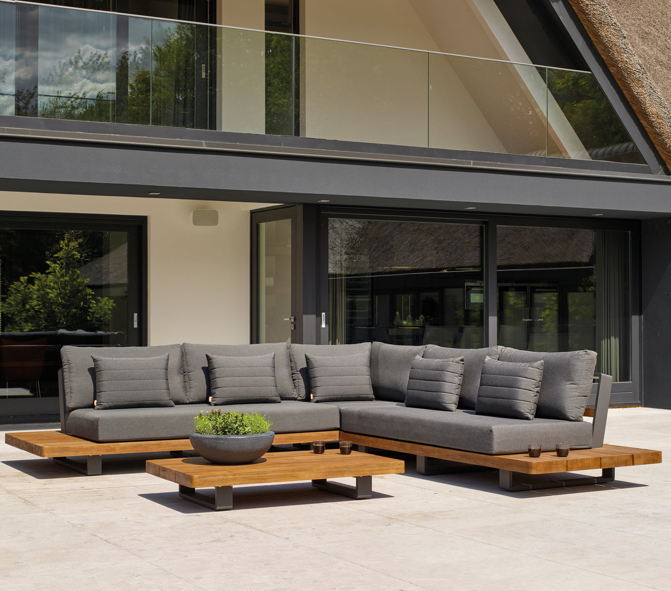 Life Outdoor Living Fitz Roy Collection