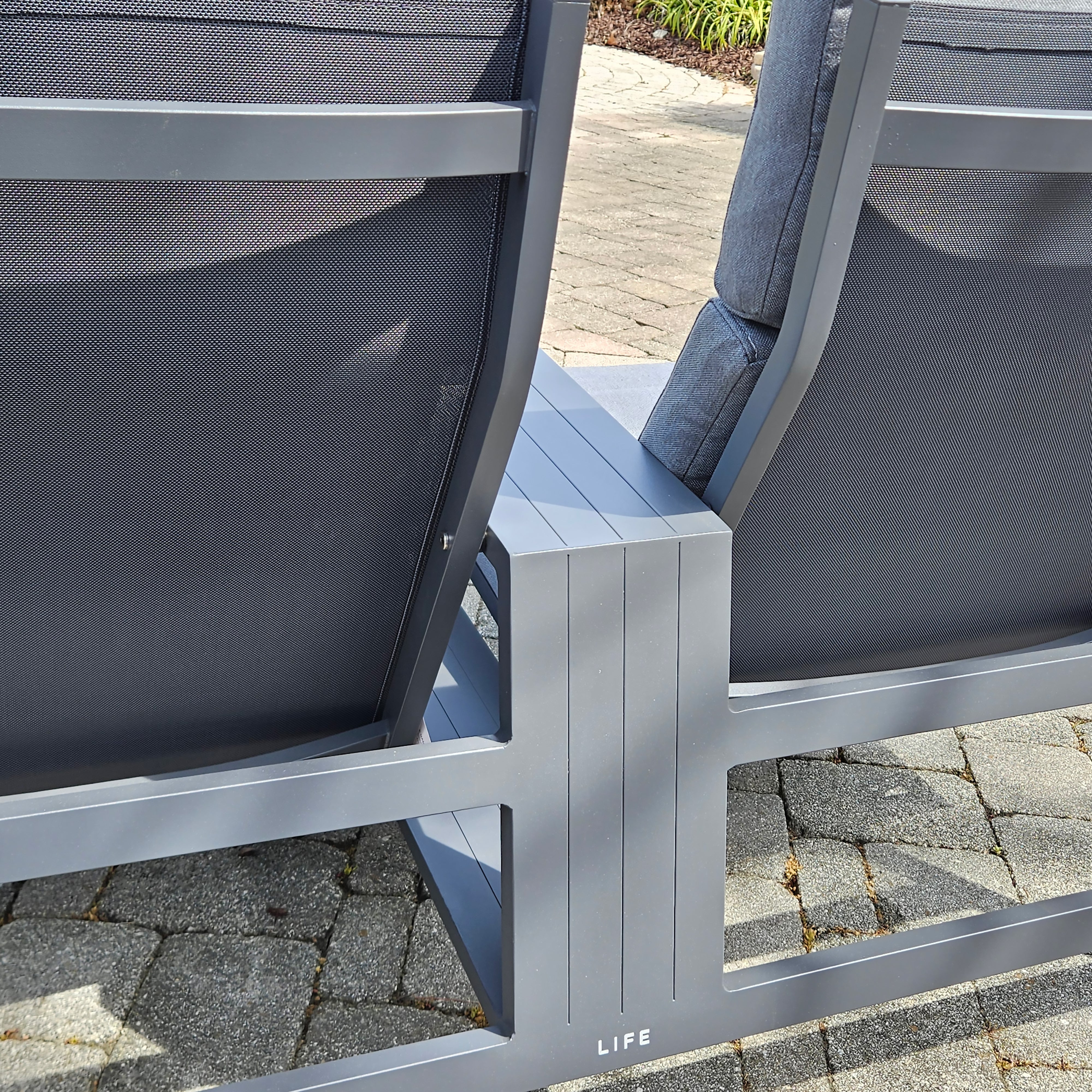 Bondi Tete A Tete Loveseat