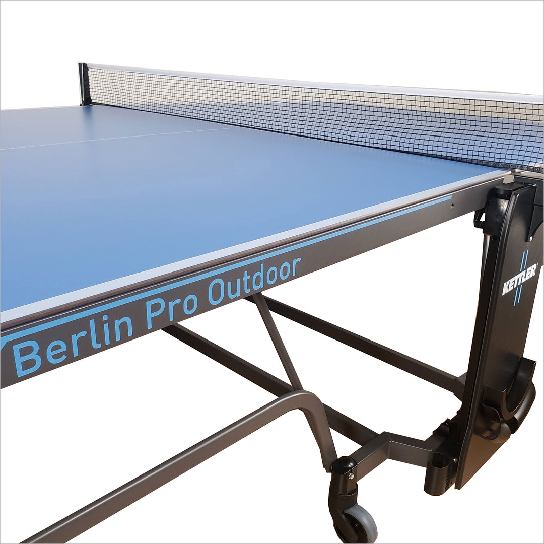 kettler berlin pro outdoor Table Tennis Table with 4-Player Bundle and superior bounce. KETTLER Berlin Pro Outdoor Ping