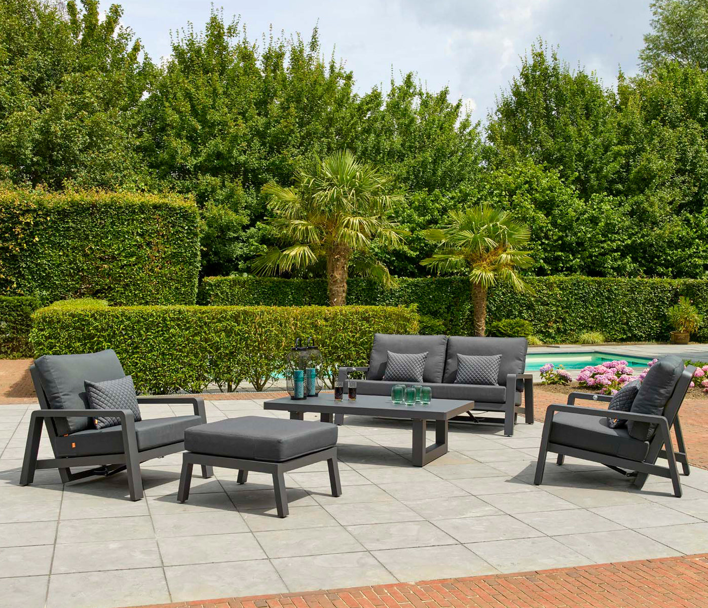 Life Outdoor Living Boston Collection