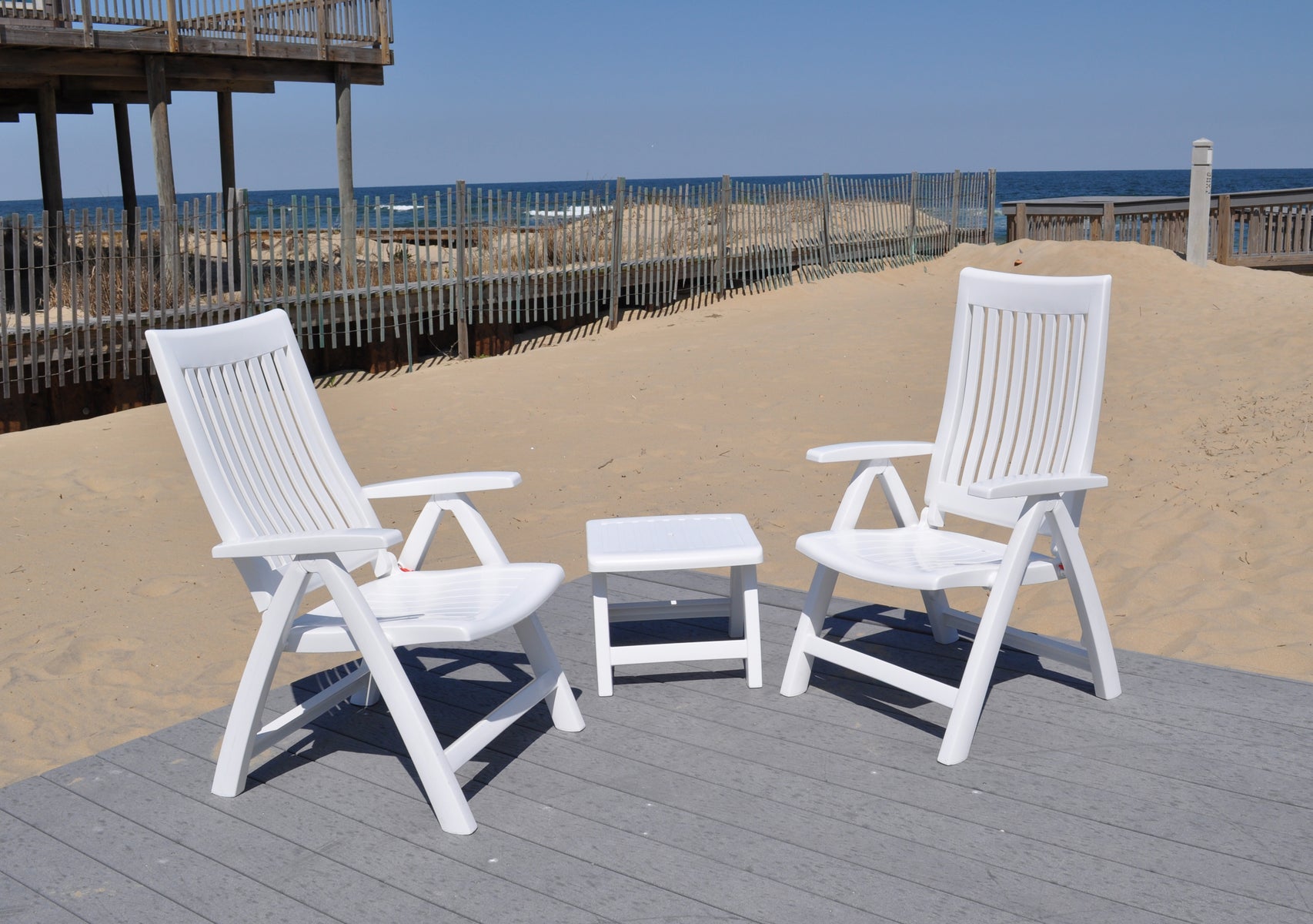 KETTLER Resin folding chairs and side table. Kettler Roma Resin Patio Furniture