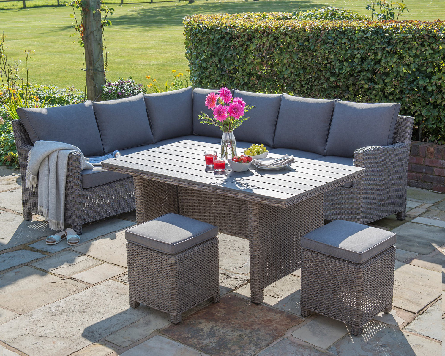 Wicker Palma Corner Patio Set with grey cushions