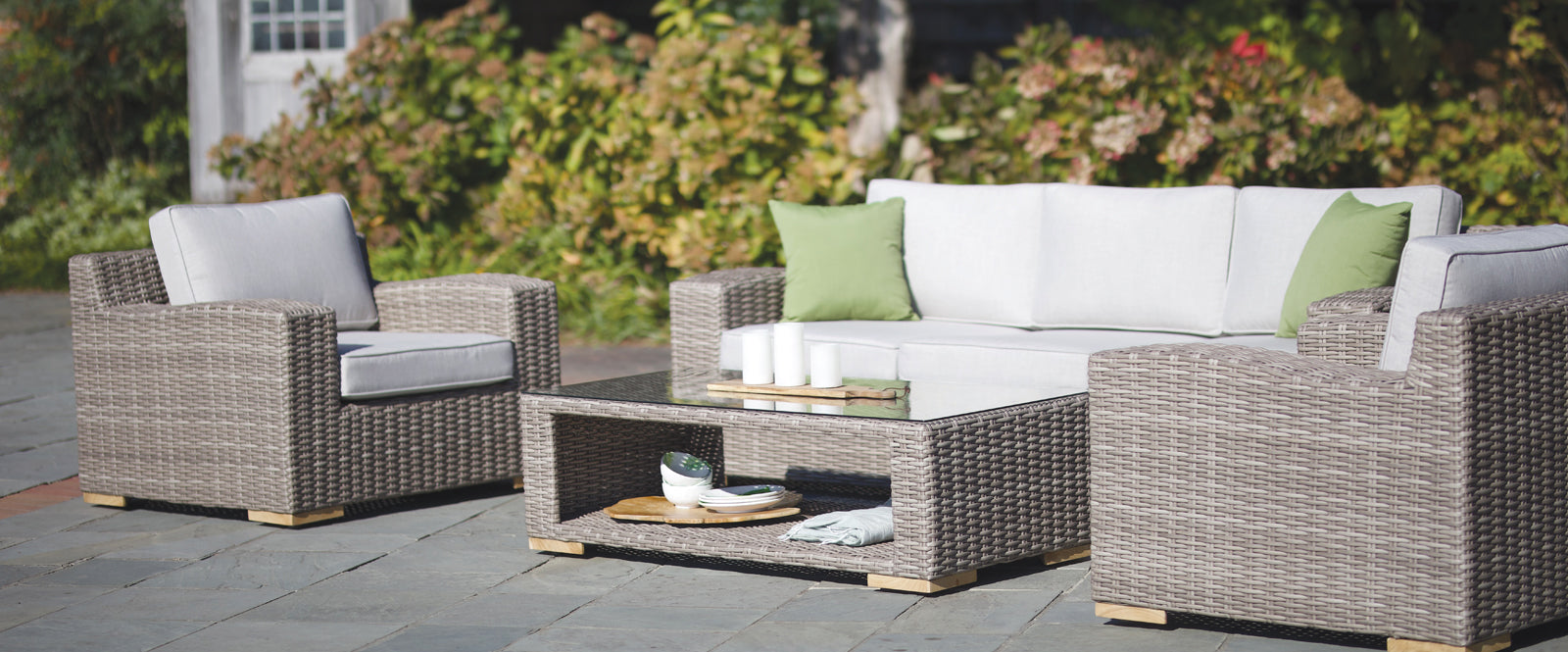 Palma Luxe Collection. Beautifully hand woven 10mm 1/2-round Oyster weave wicher ratan Patio Furniture. 