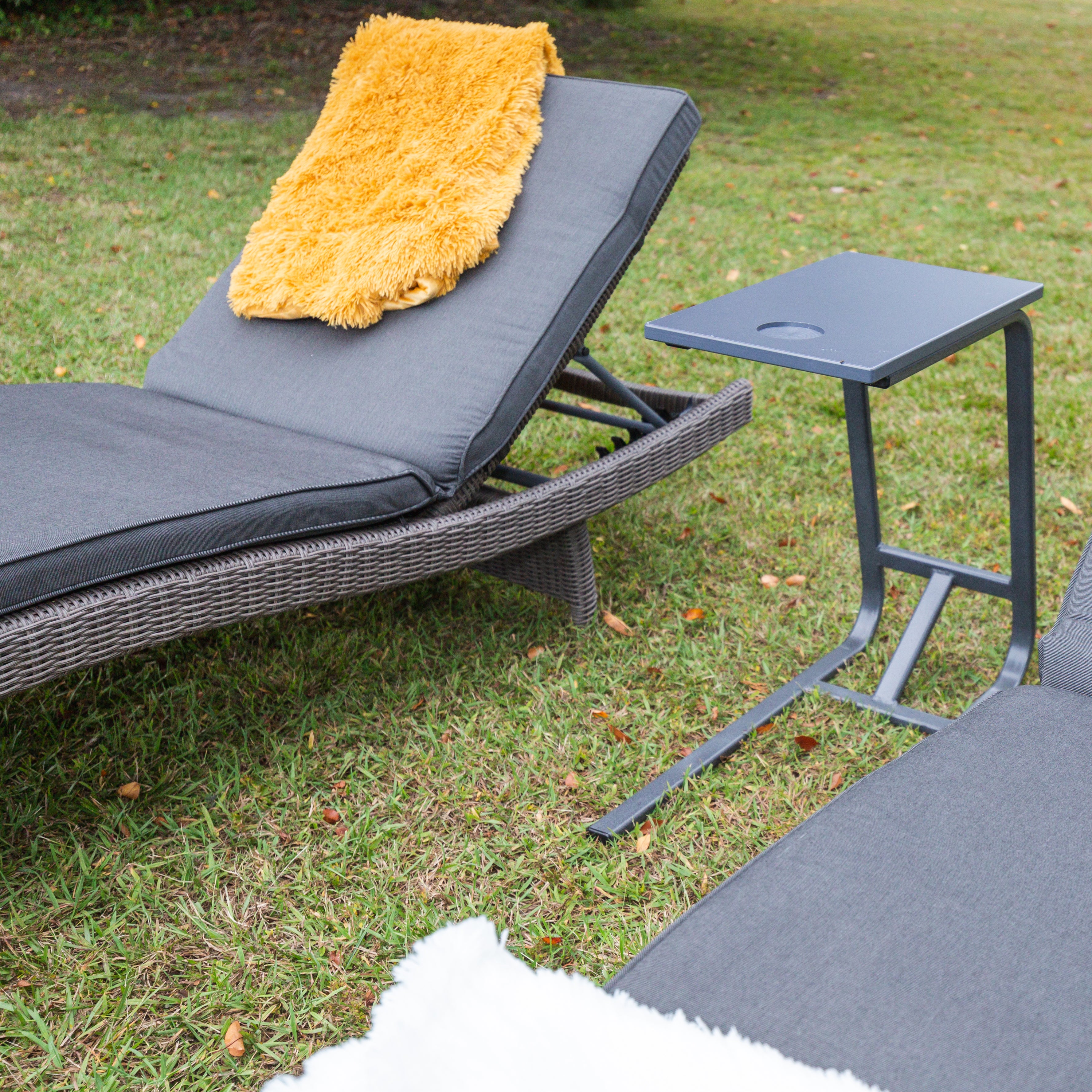 Beautifully crafted, the KETTLER Palma Lounger is made with a sturdy aluminum frame, which is intricately covered with hand-woven synthetic wicker. The wicker is waterproof and UV resistant, so you can keep the lounger outdoor all year round. The Palma Collection boasts a wide choice of stylish garden furniture including dining sets, modular lounge sets and sun loungers, so you can dine and lounge outdoors in comfort. Aluminum powder coated frame with full circumference welds