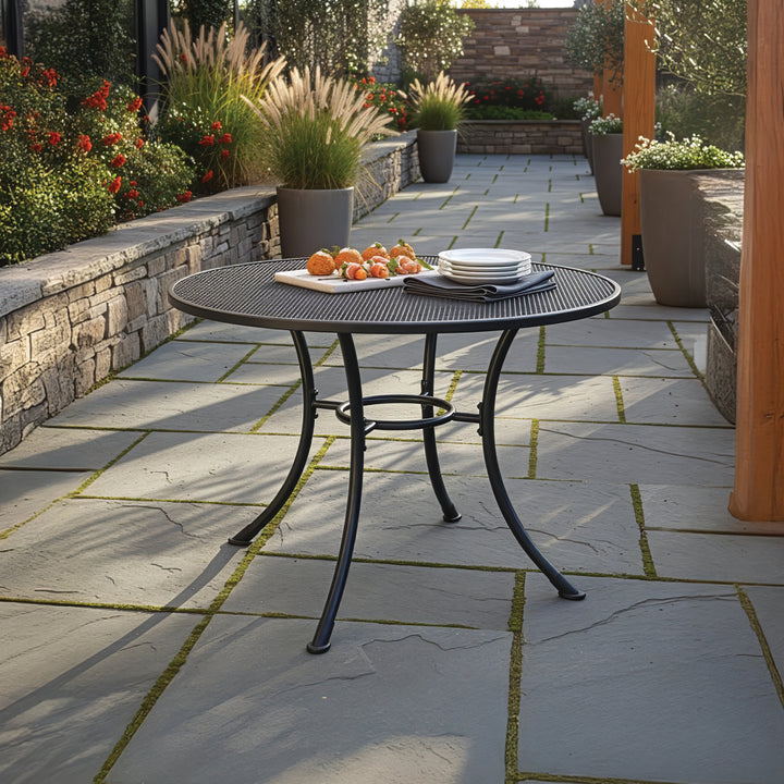 42-inch Round Mesh Top Table