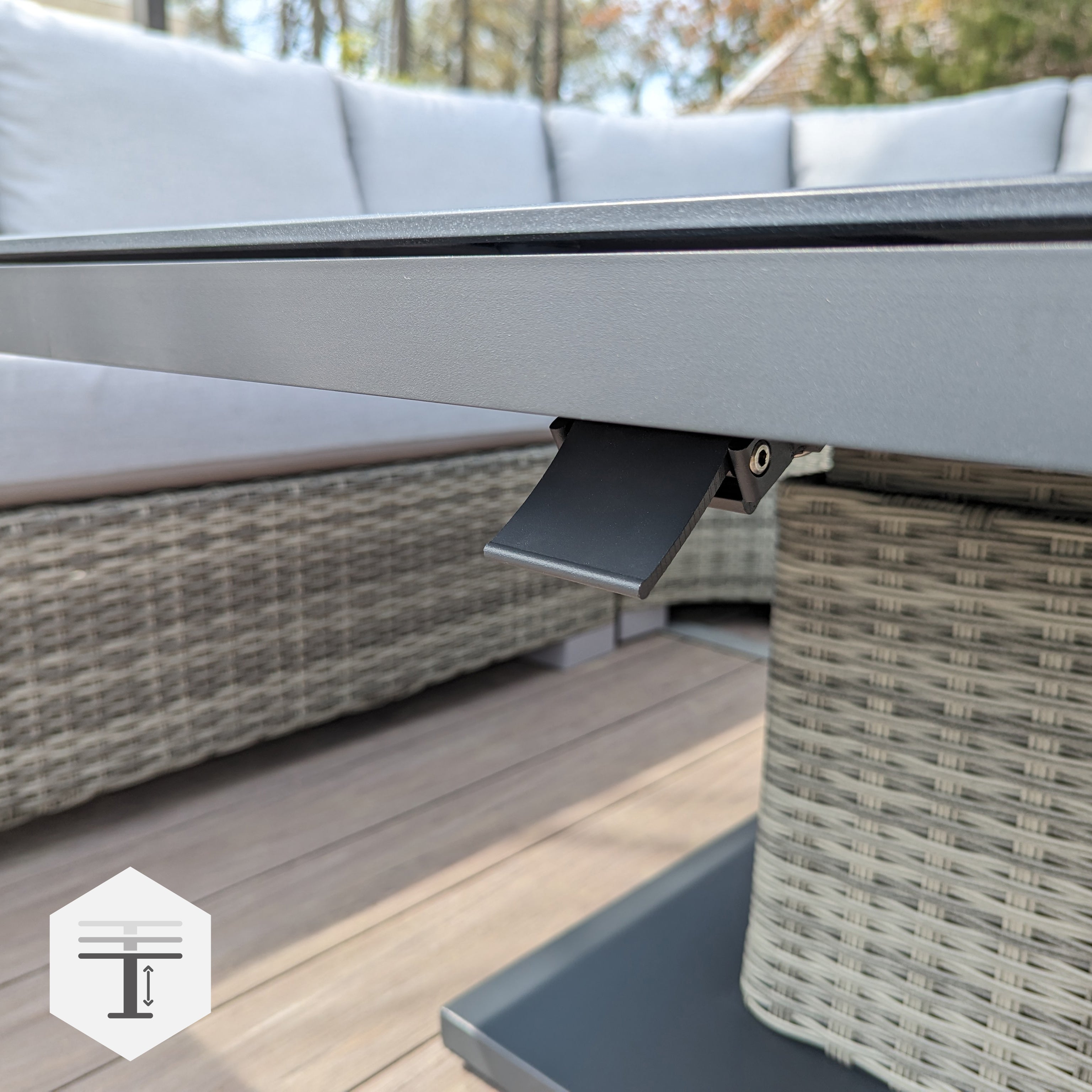 Aya Wicker 5-Piece Corner Sectional With Cushions – KETTLER USA