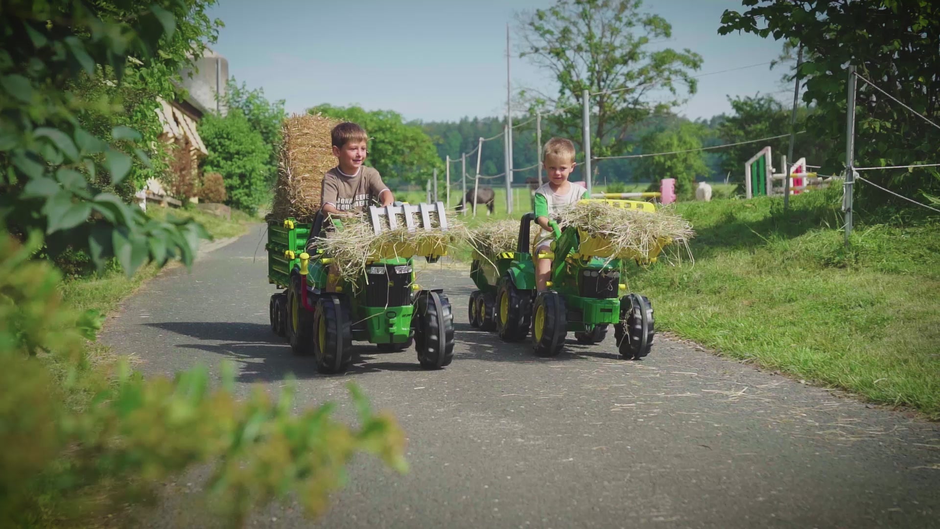 John Deere Pedal Tractor With Loader