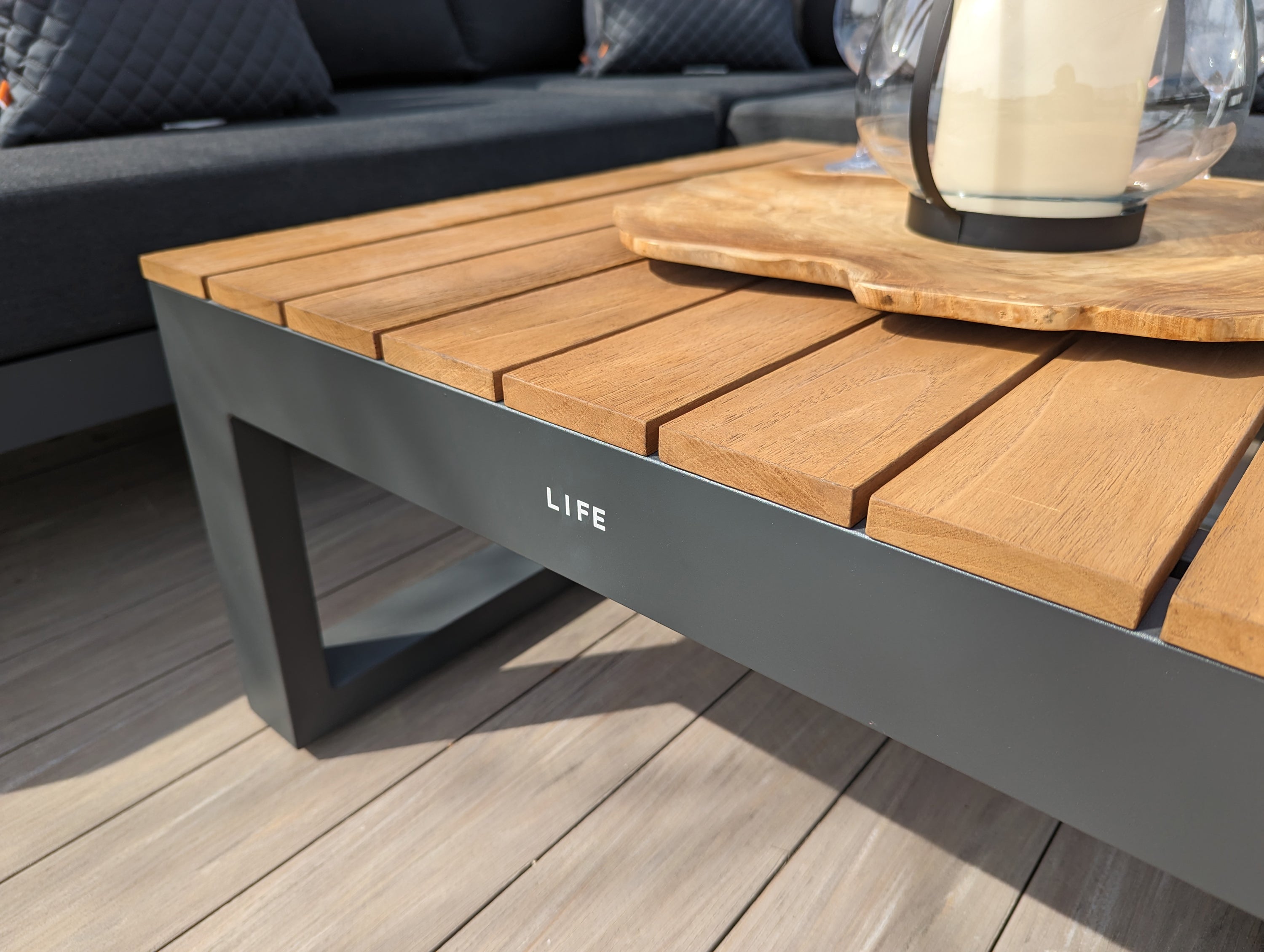 Soho Aluminum Corner Set With Teak Accents