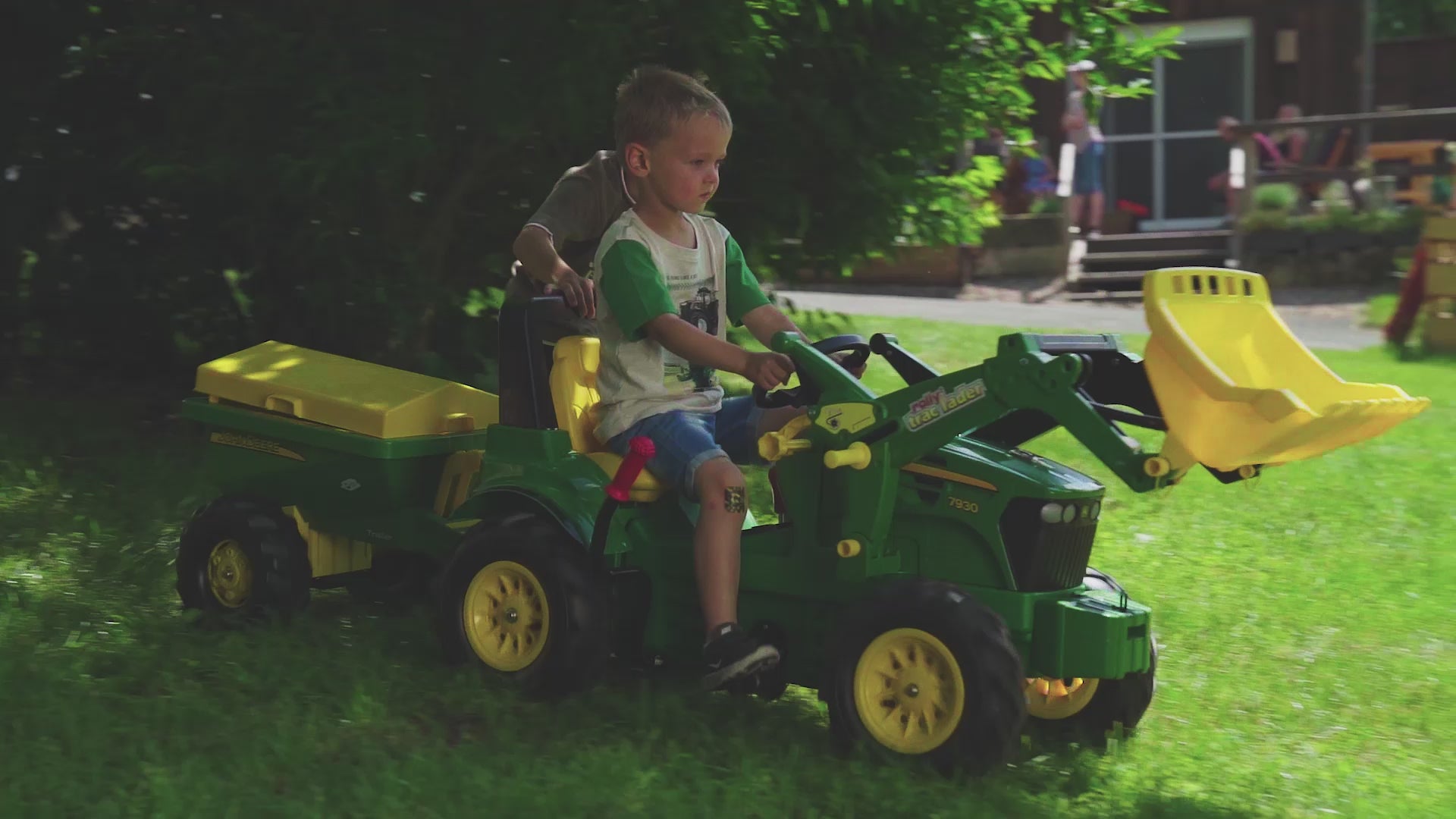 John Deere Tow Behind Spreader Accessory