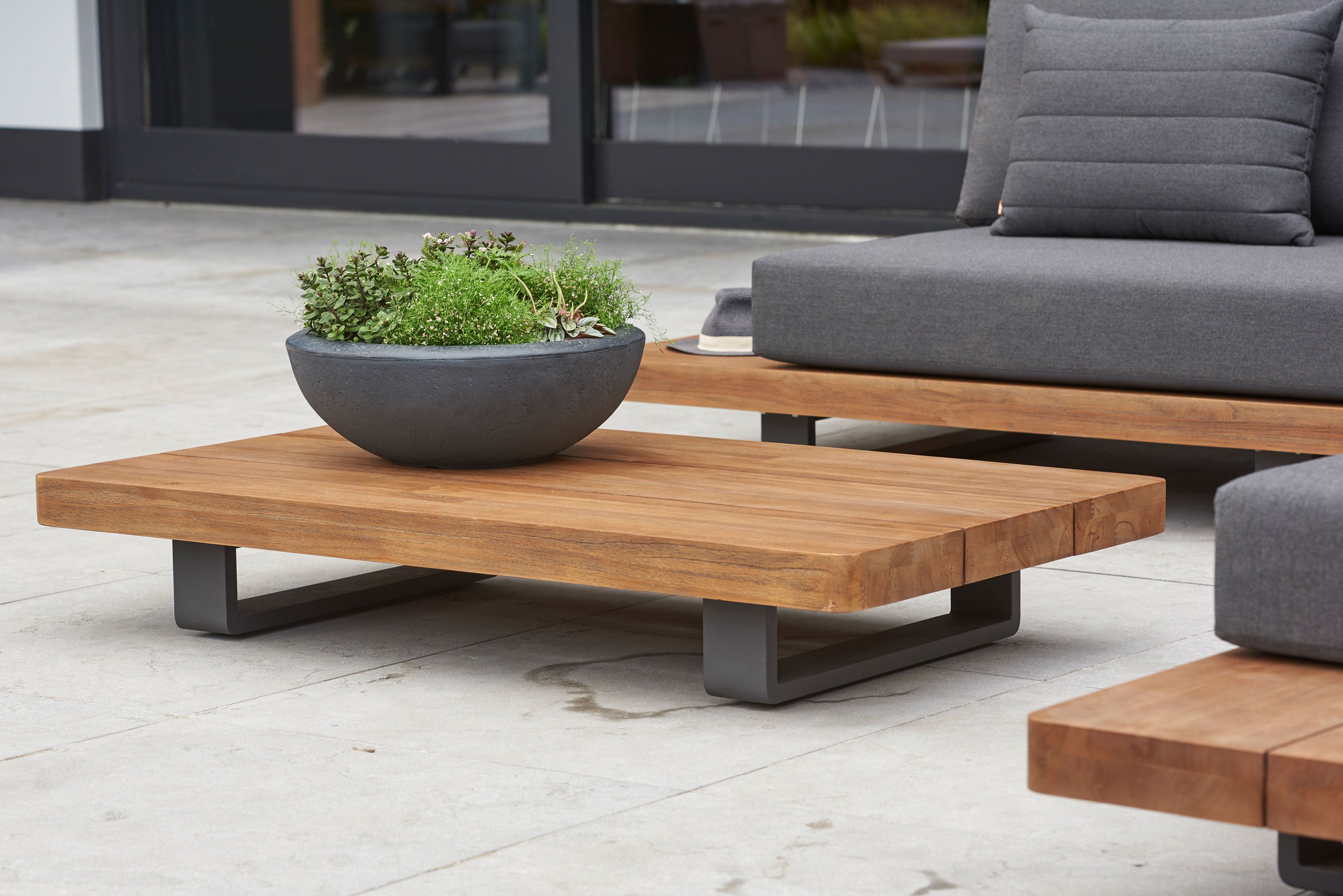 Fitz Roy Teak Corner Set